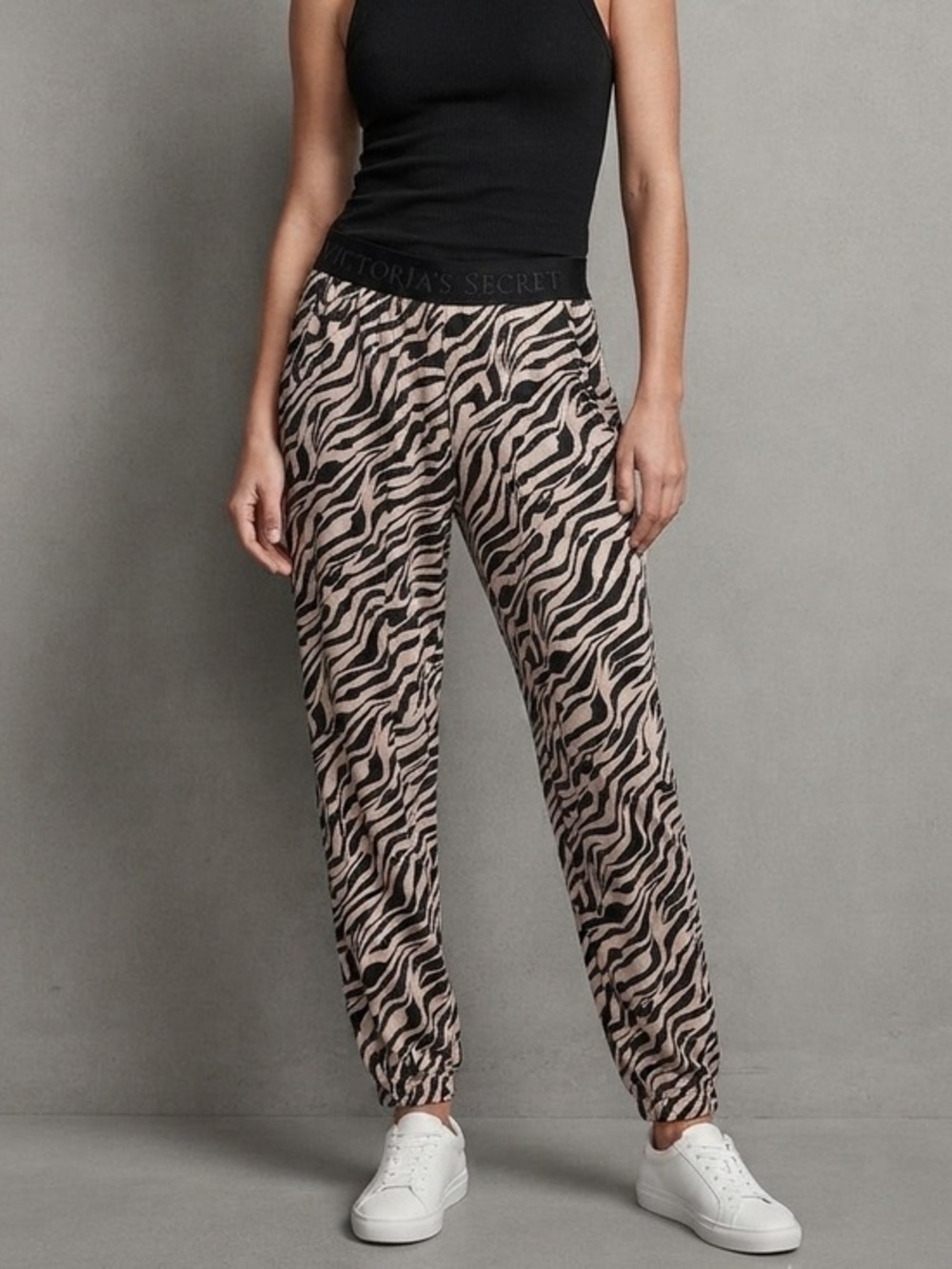 New Victoria's Secret Black & Beige Zebra Print Midrise Joggers Size Extra Small